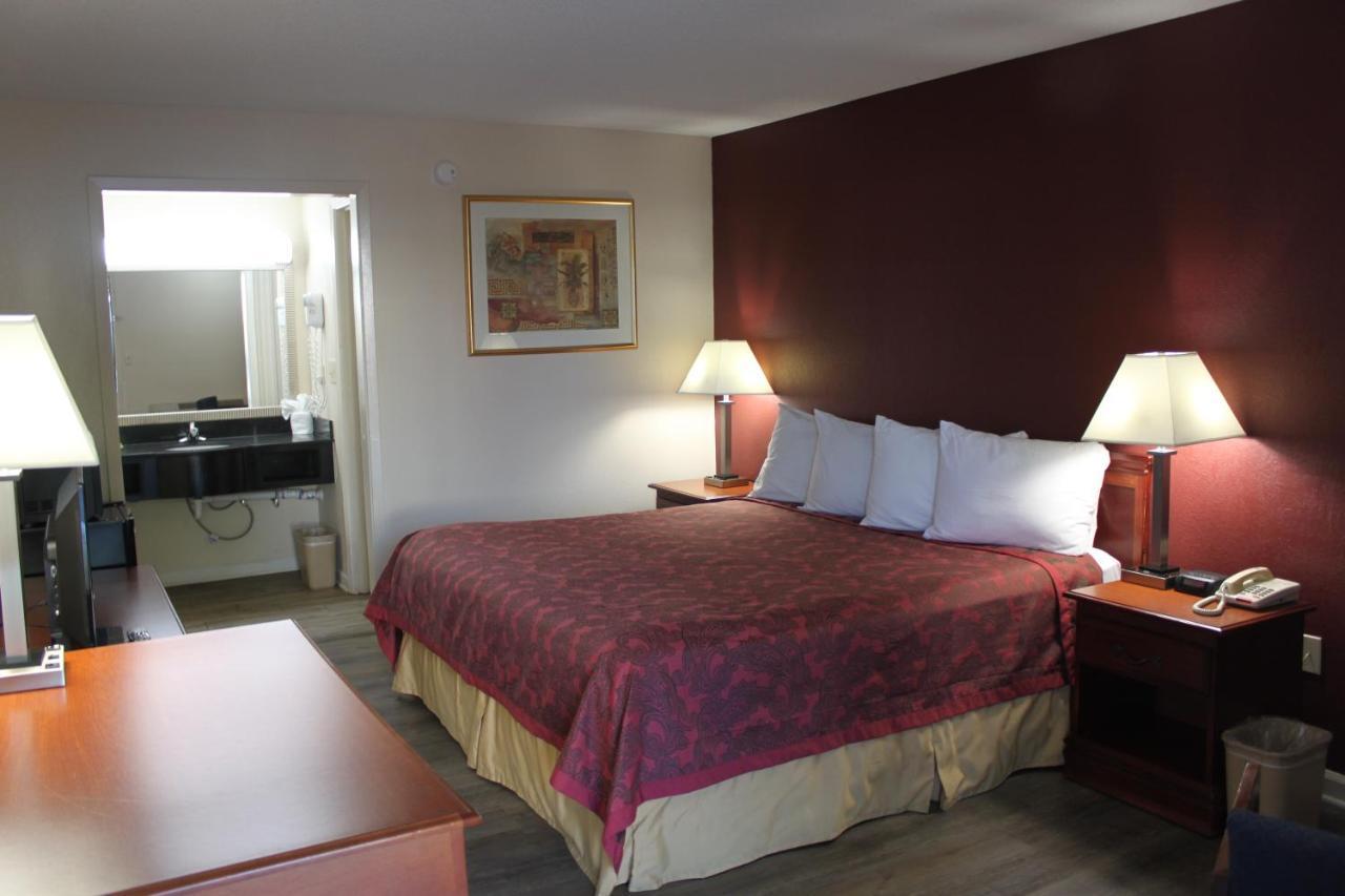Travel Inn of Buford Eksteriør bilde