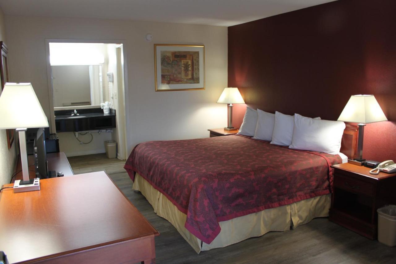 Travel Inn of Buford Eksteriør bilde